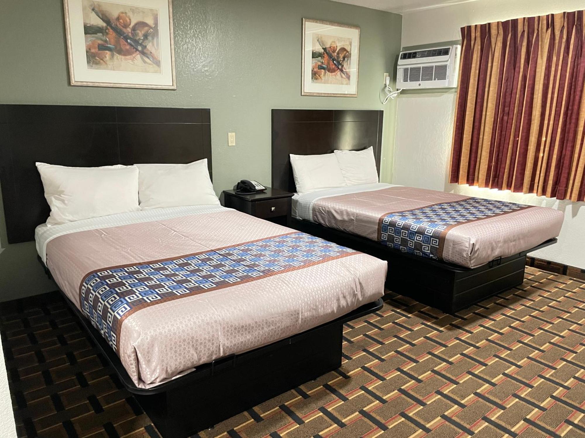 Budget Inn Ada Esterno foto