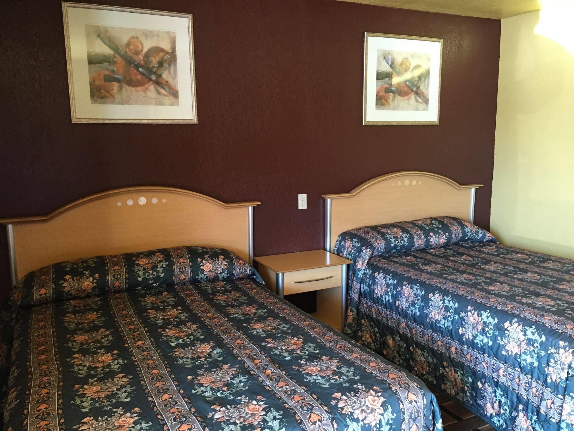 Budget Inn Ada Esterno foto