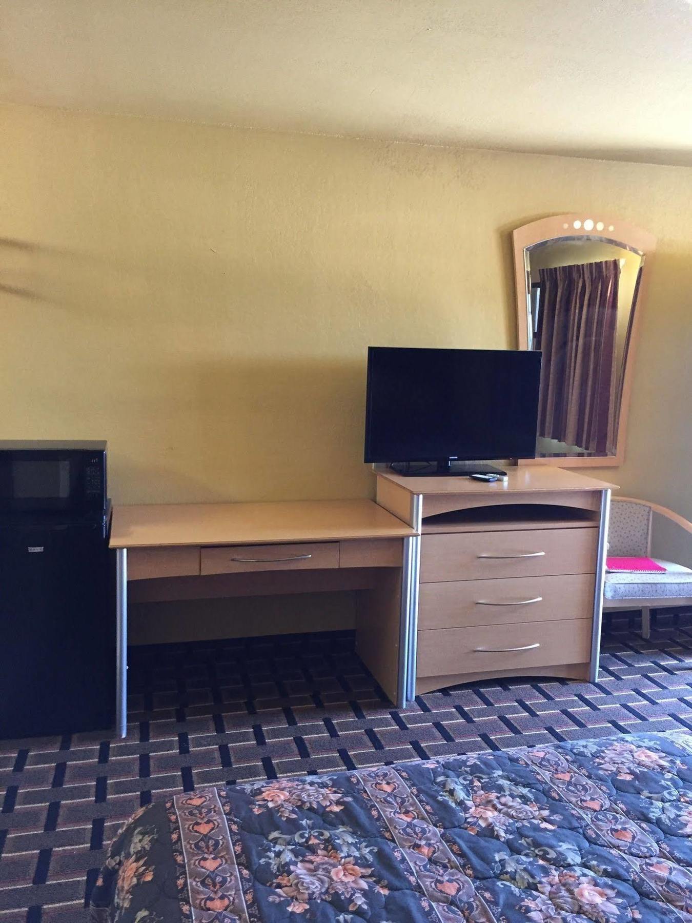 Budget Inn Ada Esterno foto