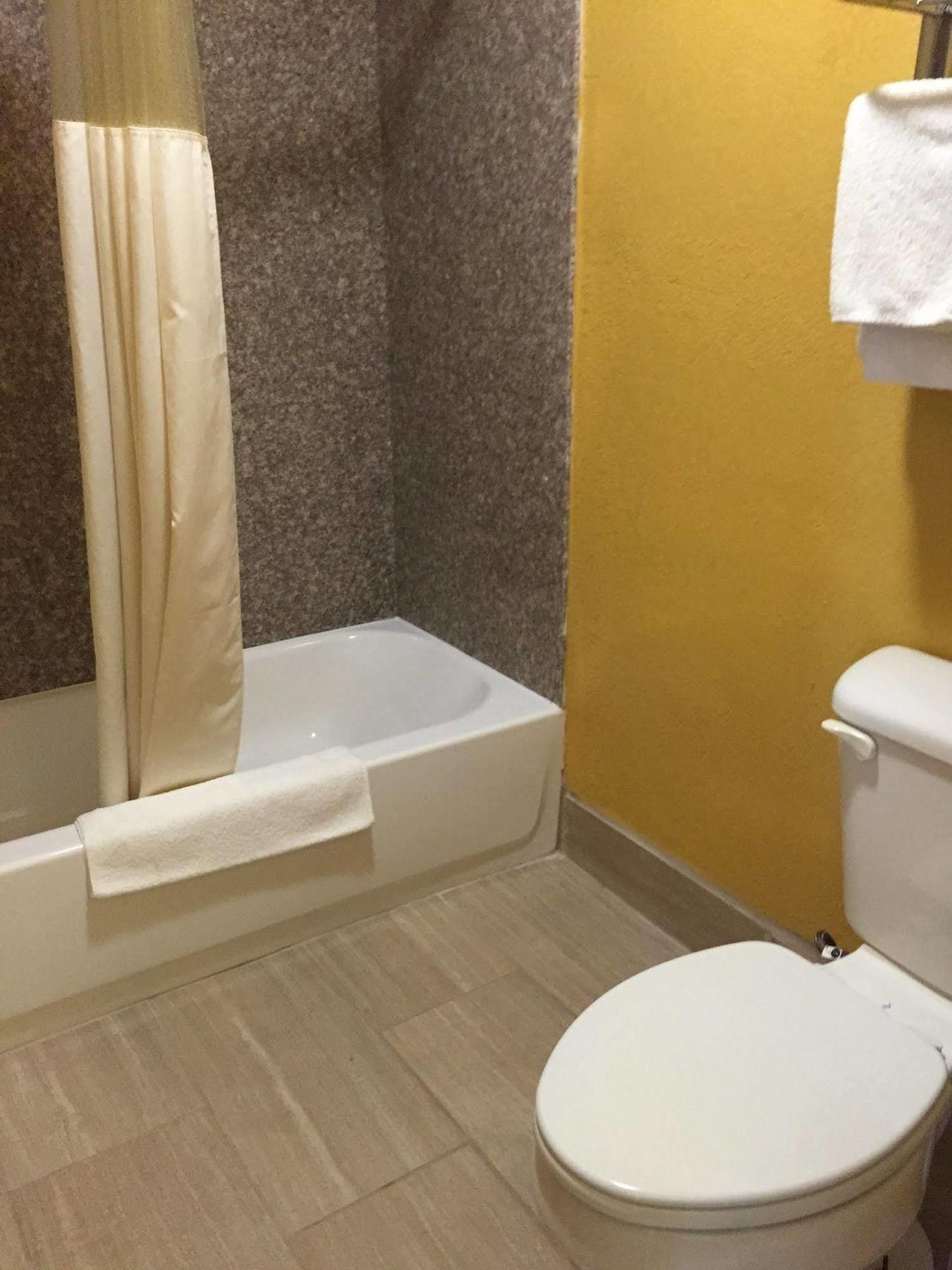 Budget Inn Ada Esterno foto